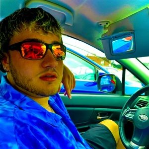 Meet your Posher, Cade